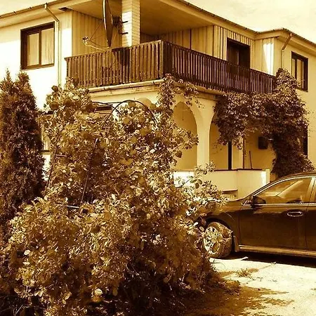 White Semesterbostad